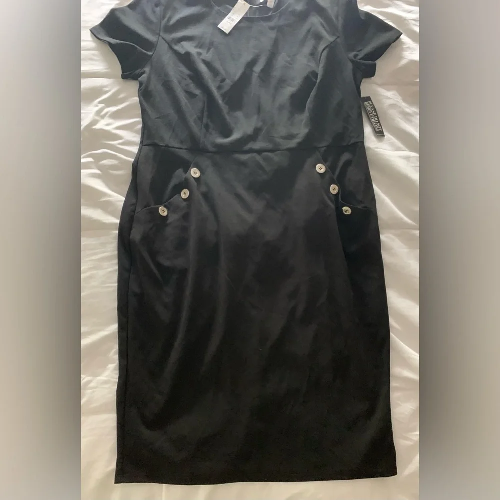 NWT NYC Women’s Knee Length Black Dress, Short Sleeve, 3-Button Pockets; Size XL